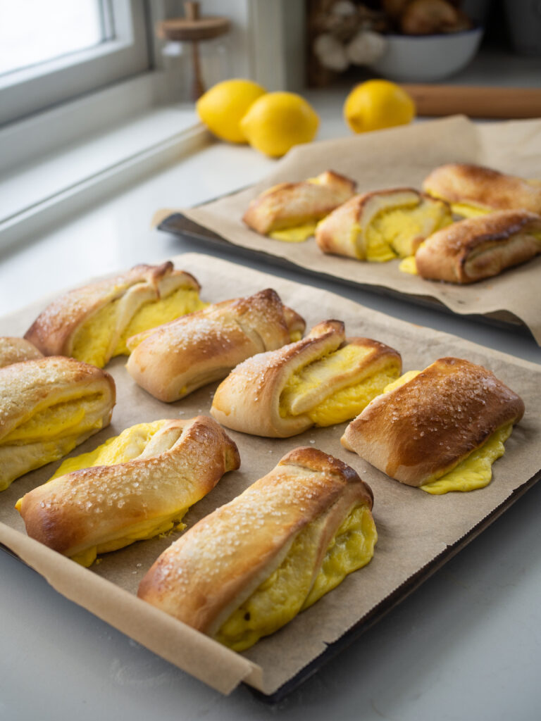 Lemon Custard Buns (Sitronboller)