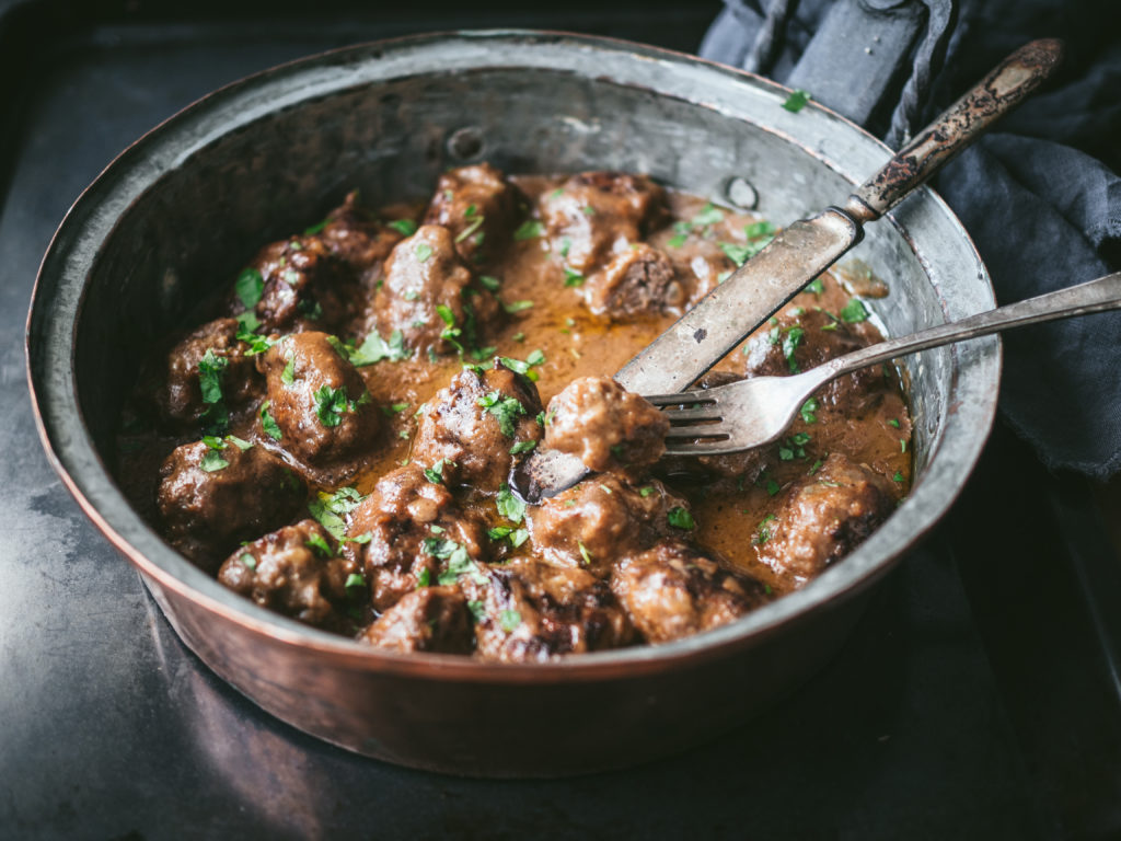 Norwegian Brown Cheese Meatballs (Kjøttkaker med Brunost)