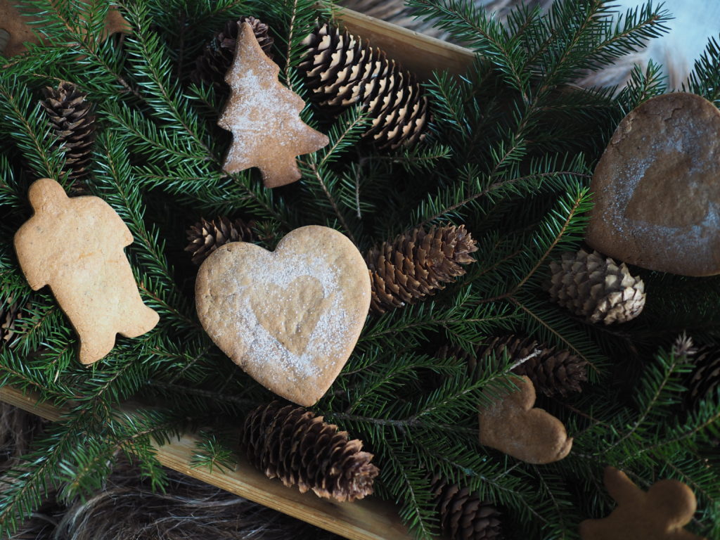 Old Fashioned Pepperkaker (Norwegian Gingerbread)